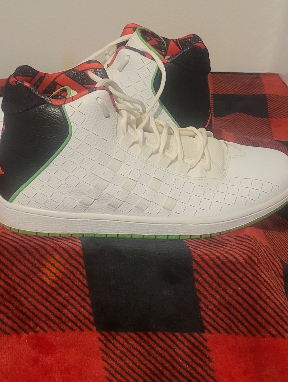Jordan Illusion Premium 'White Green Pulse' sneakers - Picture 2 of 8